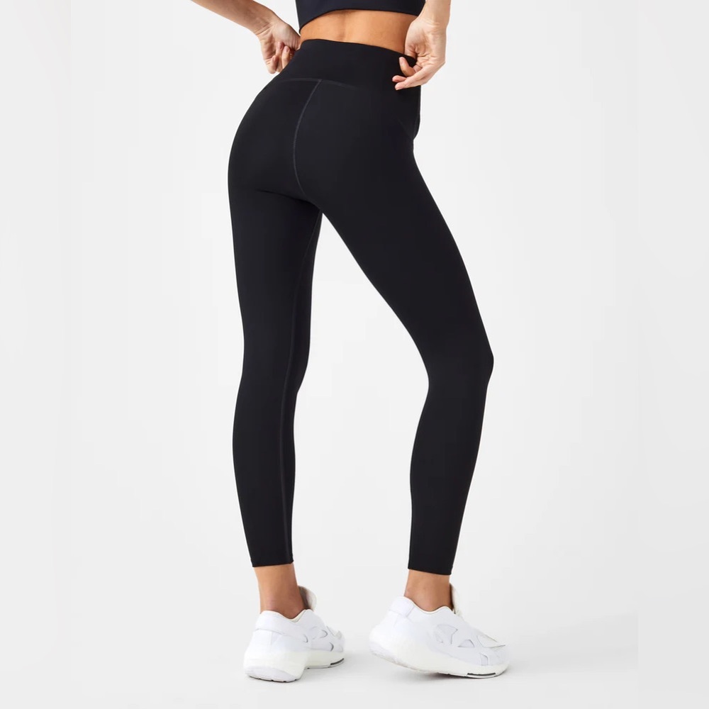 SPANXshape Booty boost 7/8 Legging NWT